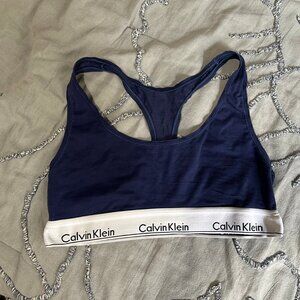 M - Calvin Klein SPORTS BRA